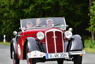 Historic Rallye 2024: Oldtimer-Teams erkunden Sachsens Burgen und Schlösser - Die Historic Rallye startet am Freitag. Foto: Clemens Steinicke