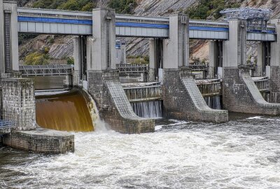 Hochwasserkatastrophe in Tschechien droht: Gefahr auch für Sachsen? - Besondere Maßnahmen werden ergriffen, um das Wasser aufzuhalten. Foto: Bernd März