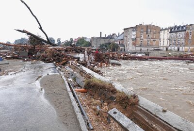 Hochwasserkatastrophe in Tschechien und Polen: Starke Schäden auf Straßen und Häuser -  Die Infrastruktur stark beschädigt. Brücken wurden weg gerissen. Im Bild: Głubczyce. Foto: Bernd März