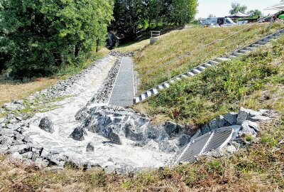 Hochwasserschutz für Plauen-Haselbrunn: Regenüberlaufbecken in Betrieb genommen - Hier gibt's Impressionen von der kleinen Einweihungsfeier dieses großen Bauprojektes. Fotos: Karsten Repert