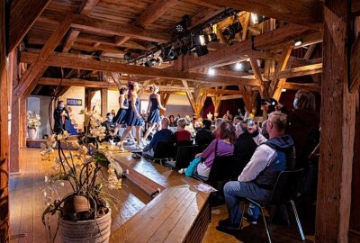 Hochzeitsmesse lockt am Samstag ins Wasserschloß - In der Kleinen Kapelle berät das Chemnitzer Standesamt zu allen Fragen der Eheschließung. Foto: C3 GmbH/ Doreen Schmitt