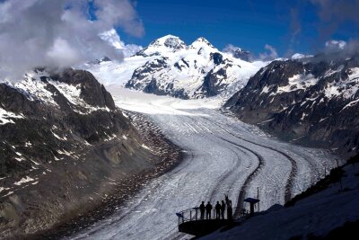 Höchste Alarmstufe beim Zustand des Weltklimas - Gletscher haben weltweit 2023 eine Rekordmenge an Eis verloren (Archivbild)