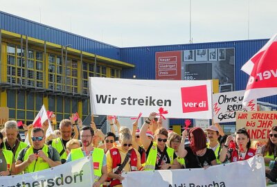 Höhere Löhne: 400 Beschäftigte streiken im Chemnitzer Neefepark - Der Einzelhandel streikt erneut für mehr Lohn. Foto: Jan Härtel