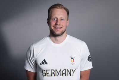 Hoffnungsträger in Paris: Diese Athleten vertreten Sachsen bei Olympia - Luca Witzke (SC DHfK Leipzig) tritt im Handball bei Olympia 2024 in Paris an.