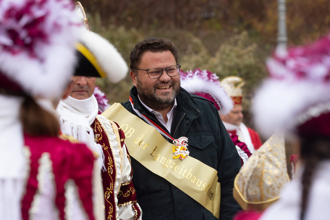 Hohenstein-Ernstthaler Narren starten in eine besondere Saison - Lars Kluge wurde zum "OB der Langzeitbaustellen" ernannt.