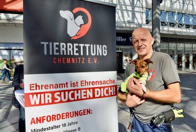 Hunde in den Mittelpunkt gerückt im Chemnitz-Center - Bereits dieses Jahr mehr als 600 Tierrettungs-Einsätze. Foto: Steffi Hofmann