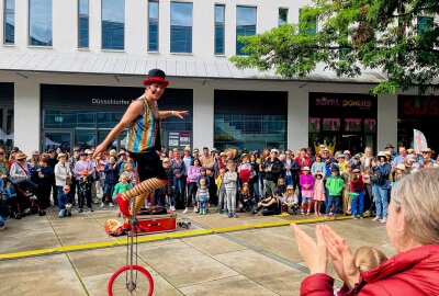 Hutfestival verwandelt Chemnitz in große Bühne: Bilder vom Samstag - Impressionen vom Hutfestival am Samstag. Foto: Steffi Hofmann