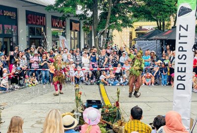 Hutfestival verwandelt Chemnitz in große Bühne: Bilder vom Samstag - Impressionen vom Hutfestival am Samstag. Foto: Steffi Hofmann