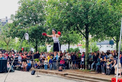 Hutfestival verwandelt Chemnitz in große Bühne: Bilder vom Samstag - Impressionen vom Hutfestival am Samstag. Foto: Steffi Hofmann