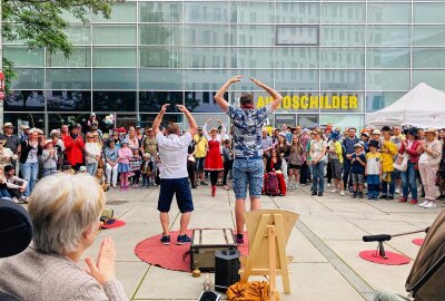 Hutfestival verwandelt Chemnitz in große Bühne: Bilder vom Samstag - Impressionen vom Hutfestival am Samstag. Foto: Steffi Hofmann