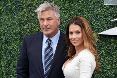 "Ich habe gewählt": US-Promis in der Wahlnacht - Alec Baldwin und seine Frau Hilaria Baldwin gehen zur Wahlurne. (Archivbild) 