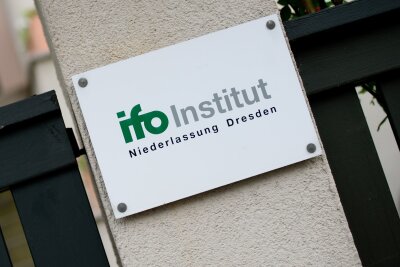 Ifo-Institut: Geschäftsklima im Osten stagniert - Ifo-Institut: Geschäftsklima im Osten stagniert. (Archivbild)