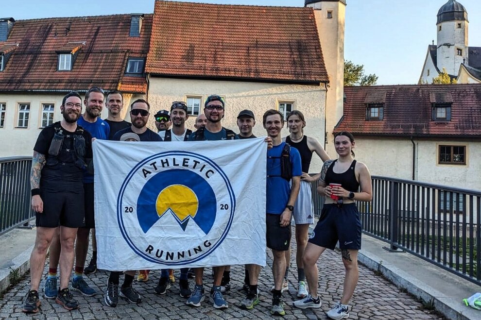 In der Heimatstadt den Marathon rocken! Die größte Motivation für Athletic Sonnenberg - Die Ziele für den Marathon sind klar. "Es gibt sicher einige, die sich klare Zeitziele gesetzt haben. Doch das wichtigste Ziel für uns alle ist es, zu finishen und den Lauf zu genießen.