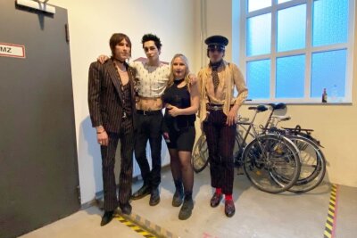 Interview: Palaye Royale talks "Death or Glory" - Sebastian, Remington, Anika und Emerson kurz vor der Show.