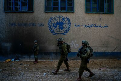 Israel verbietet UNRWA Arbeit auf seinem Staatsgebiet - Israel wirft dem UN-Hilfswerk für die Palästinenser (UNRWA) vor, von der islamistischen Hamas im Gazastreifen unterwandert zu sein. 