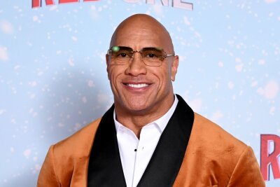 "Ja, das passiert": Dwayne "The Rock" Johnson gibt eklige Set-Gewohnheit zu - Ewig zu spät am Set? Dwayne "The Rock" Johnson reagierte jetzt auf Vorwürfe, die ein Bericht Ende April gemacht hatte.