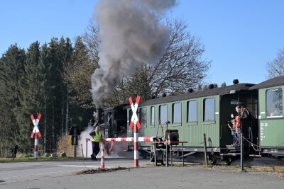 Jahresende naht: Museumsbahn Schönheide unter Dampf - Die Museumsbahn Schönheide stand bei den Herbstfahrten unter Dampf.  Foto: Ramona Schwabe 