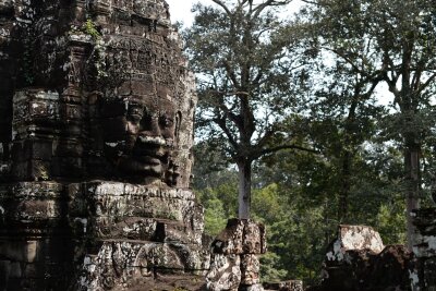 Kambodscha: Archäologen entdecken uralte Statuen in Angkor - Der Tempel Bayon ist wegen seiner 200 in Stein gemeißelten lächelnden Gesichter weltberühmt. (Archivbild)