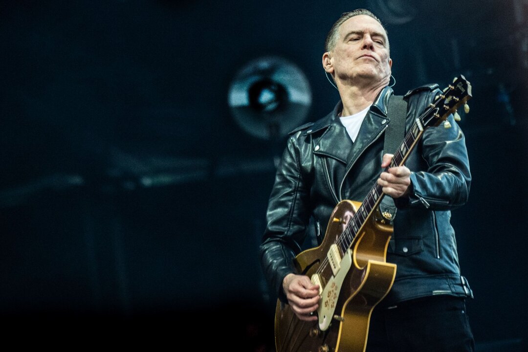 Kanadas beliebtester Rockexport: Bryan Adams wird 65 - Er ist Spezialist für romantische Balladen, aber im Kern ist Bryan Adams ein Rocker geblieben. (Archivfoto)