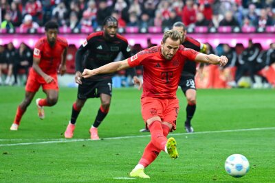 Kanes Coolness und das Comeback der Münchner Dominanz - Einmal mehr eiskalt vom Elfmeterpunkt: Harry Kane. 