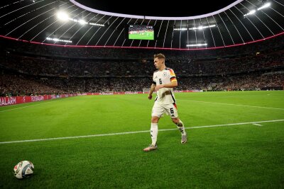 Kapitän Kimmich: "Große Ziele" - aber kein Politiker - Joshua Kimmich trägt die Kapitänsbinde mit der Erfahrung von 95 Länderspielen.