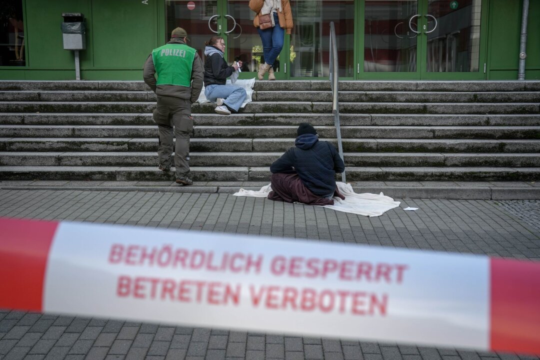 Katastrophenschutzübung in Berlin abgebrochen - Schwierigkeiten bei der Mobilisierung: Katastrophenschutzübung abgebrochen. 