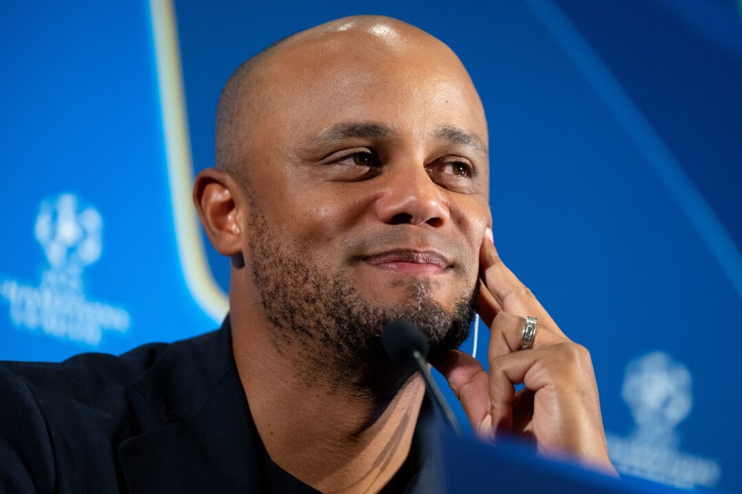 Kein Risiko bei Musiala: Joker statt Starter in Barcelona - Bayern-Trainer Vincent Kompany: Kein Risiko beim Musiala-Comeback.