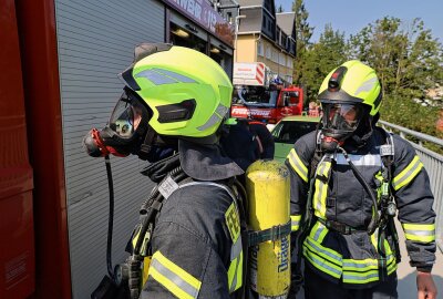 Kellerbrand in Schwarzenberg: Feuerwehr verhindert Ausbreitung - Das Feuer wurde schnell unter Kontrolle gebracht. Foto: Niko Mutschmann