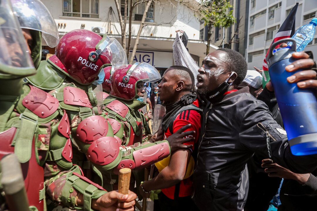 Kenias junge Protestgeneration drängt auf Wandel - Auch wenn vor allem die Jugend demonstriert, sind viele Kenianer fassungslos über den Umgang mit den Demonstranten.