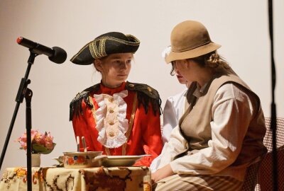 Kinder- und Jugendtheater Burattino: "Der Meisterdieb" begeistert in Schneeberg - Das Kinder- und Jugendtheater Burattino hat das Theaterstück "Der Meisterdieb" in Schneeberg auf die Bühne gebracht. Foto: Ralf Wendland