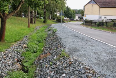 Kleine Gemeinde im Vogtland kämpft für Straßenausbau - Straße in Ranspach. Foto: Simone Zeh