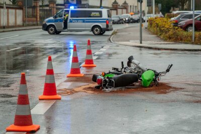 Kollision auf sächsischer Bundesstraße: 17-jährige Mopedfahrerin schwer verletzt - Die Polizei hat die Ermittlungen aufgenommen. Foto: xcitepress