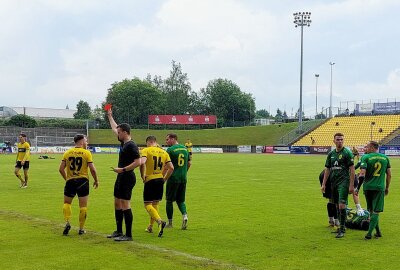 Kopfkino: VFC Plauen büßt auf Zielgerade fünf Punkte ein - Hier gibt's Bilder vom Spiel. Foto: Karsten Repert