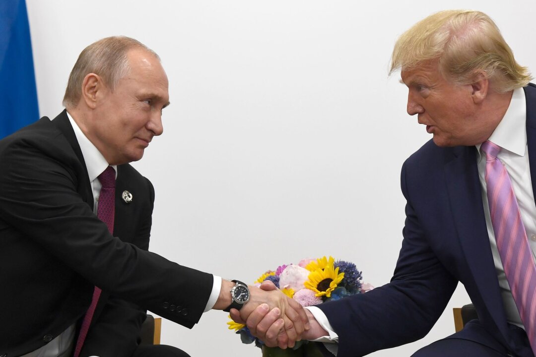 Kreml offen für Telefonat Putins mit Trump - Kremlchef Wladimir Putin und der gewählte US-Präsident Donald Trump haben einen Draht zueinander, weshalb Moskau einen neuen Kontakt für möglich hält.