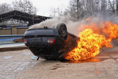 Kubschütz: Großeinsatz nach Brand auf Schrottplatz - Rettungskräfte üben auf Schrottplatz für den Ernstfall. Foto: lausnitznews