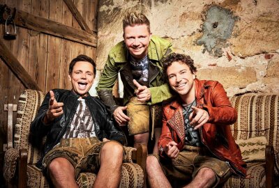 Kultband aus Bayern will das Erzgebirge rocken - Die Band besteht aus den Brüdern Tobias, Markus und Philipp Thomann. Foto: Dorfrocker