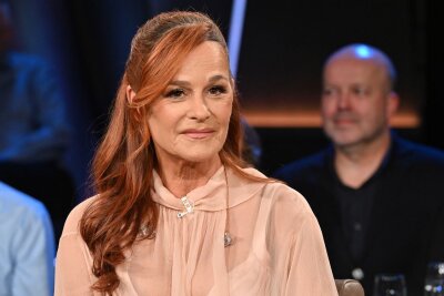 Kurioses Ritual: Andrea Berg enthüllt Schnaps-Brauch vor jedem Auftritt - Andrea Berg berichtet in der "NDR Talk Show" von ihrem kuriosen Show-Ritual.