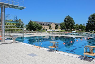 Kurz vor Ende der Freibadsaison: Freiberger Bäderbetriebsgesellschaft zieht Bilanz - Blick auf das Johannisbad. Foto: Renate Fischer/Archiv