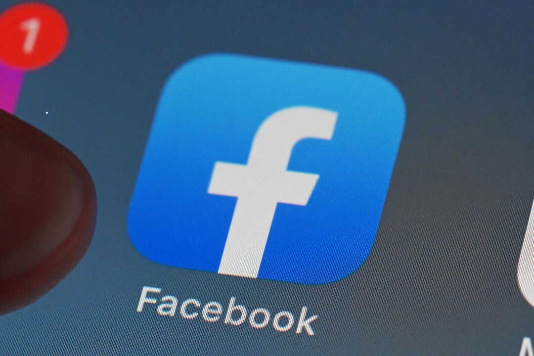 Lässt sich Schaden nach Datenraub bei Facebook bemessen? - Anfang April 2021 wurden Daten von rund 533 Millionen Facebook-Nutzern aus 106 Ländern im Internet öffentlich. (Archivbild) 