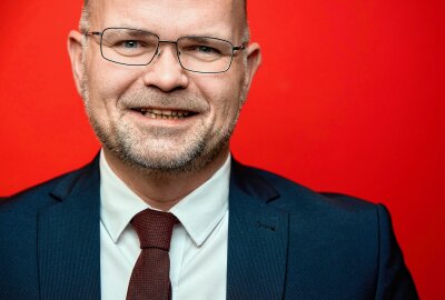 Landratswahl in Mittelsachsen: Erster Bewerber steht fest - Mario Lorenz hat sich für die SPD-Landratskandidatur in Mittelsachsen beworben. Foto: Stefan Kraft