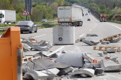 Es bildete sich ein Kilometer langer Stau. Foto:ChemPic