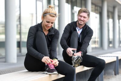 Es motiviert, mit Freunden oder dem Partner zu laufen.