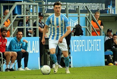 Leon Damer: Entscheidung über Zukunft fix - Leon Damer hat den Vertrag beim CFC verlängert. Foto: Marcus Hengst