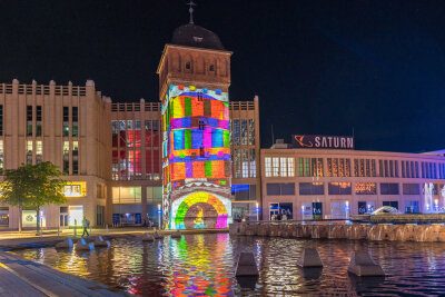 "Light our Vision" in Chemnitz: Visionäre Lichtkunst macht Straßensperrungen notwendig - 