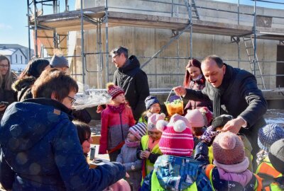 Limbach-Oberfrohna: Neue Kita nimmt Gestalt an - Am Donnerstag fand das Richtfest für die neue Kita statt. Foto: Steffi Hofmann