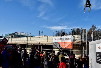 Limbach-Oberfrohna: Neue Kita nimmt Gestalt an - Am Donnerstag fand das Richtfest für die neue Kita statt. Foto: Steffi Hofmann