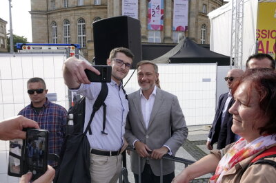 Bundesfinanzminister Christian Lindner zu Besuch in Chemnitz bei der Wahlkampfkundgebung der FDP. Foto: Harry Härtel