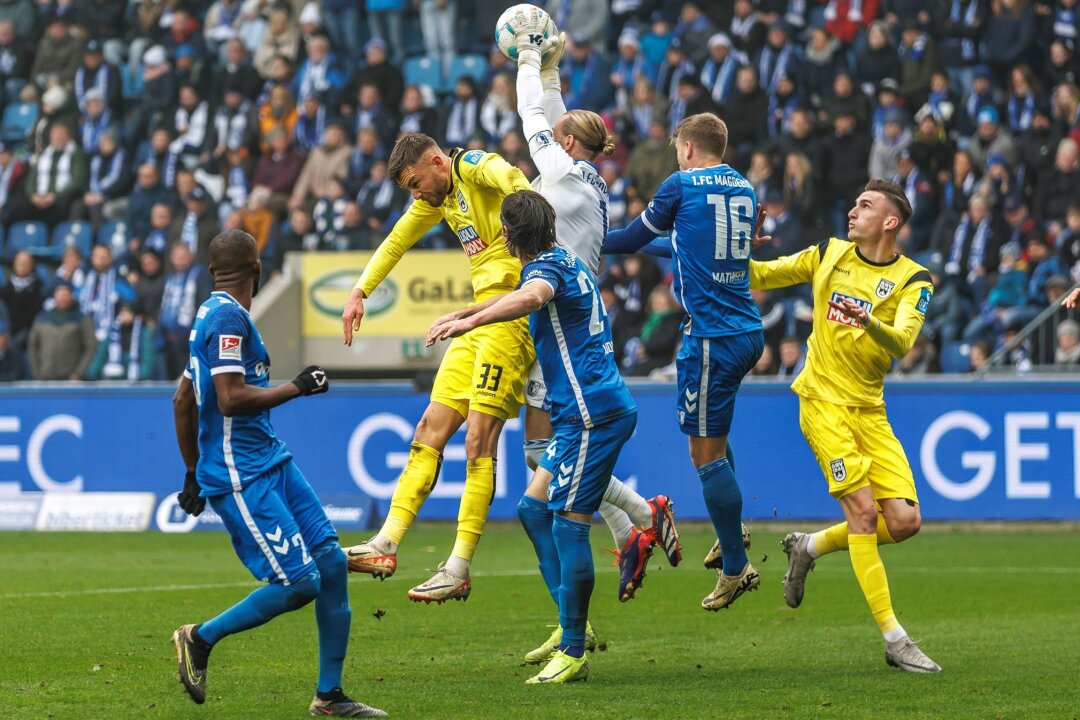 Magdeburg wieder ohne Heimsieg in der 2. Liga - Nur selten war Magdeburgs Torhüter Dominik Reimann (M) gefordert.