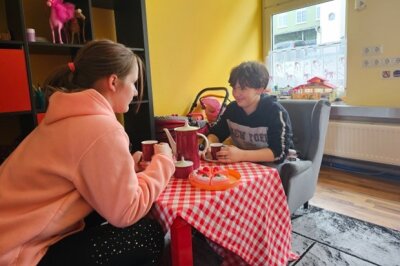 Kaffekränzchen im Mädchenzimmer. Foto: Nicole Pätz