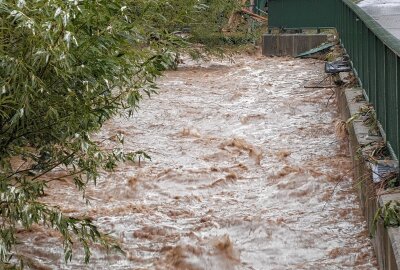 Massive Niederschläge sorgen für Überschwemmungen in Lichtenberg - Massive Niederschläge sorgen für Überschwemmungen in Lichtenberg. Foto: Bernd März